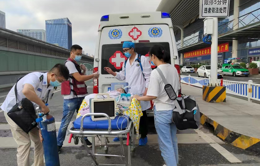 芒康县救护车出租公司