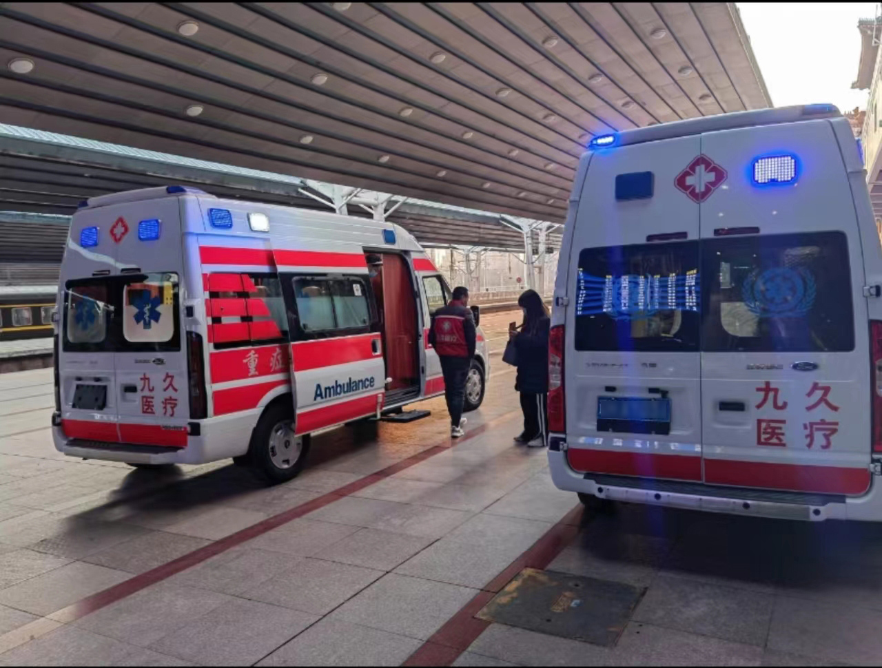 芒康县救护车长途转运